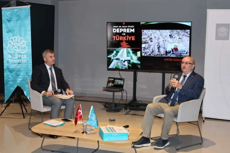 Nilüfer Belediyesi’nin 17 Ağustos depreminin yıldönümünde düzenlediği söyleşide konuşan Jeoloji