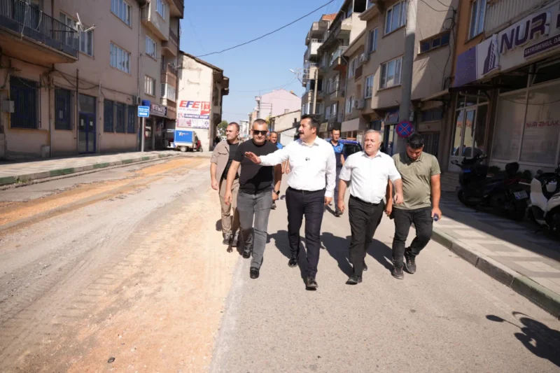 Karayolları Genel Müdürlüğü tarafından, ilçenin uzun yıllardır beklediği ana arterlerde