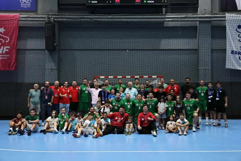 Nilüfer Belediyespor Kulübü Erkek Hentbol Takımı, ligin ilk haftasında sahasında