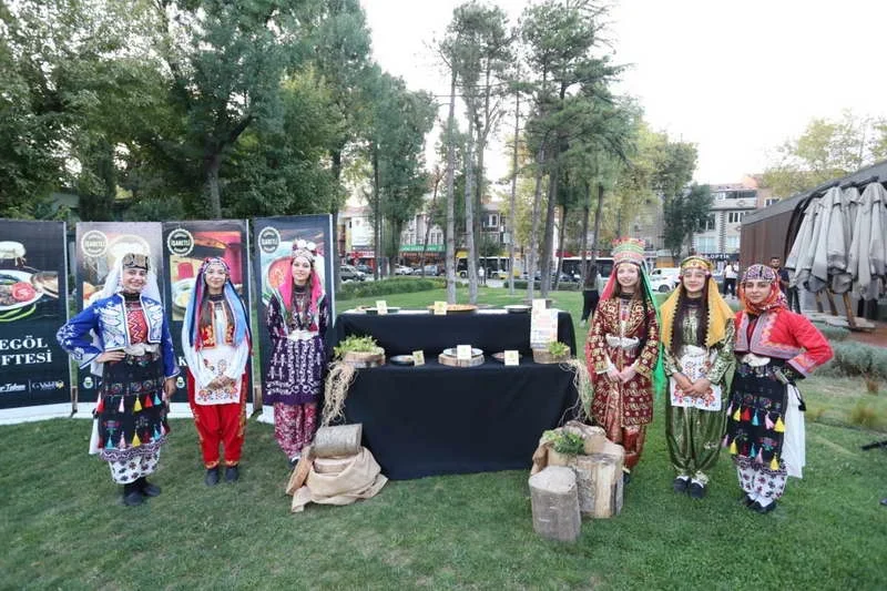 İnegöl Belediyesi’nin şehrin zengin mutfak kültürünü, yöresel ürünlerini ve gastronomi