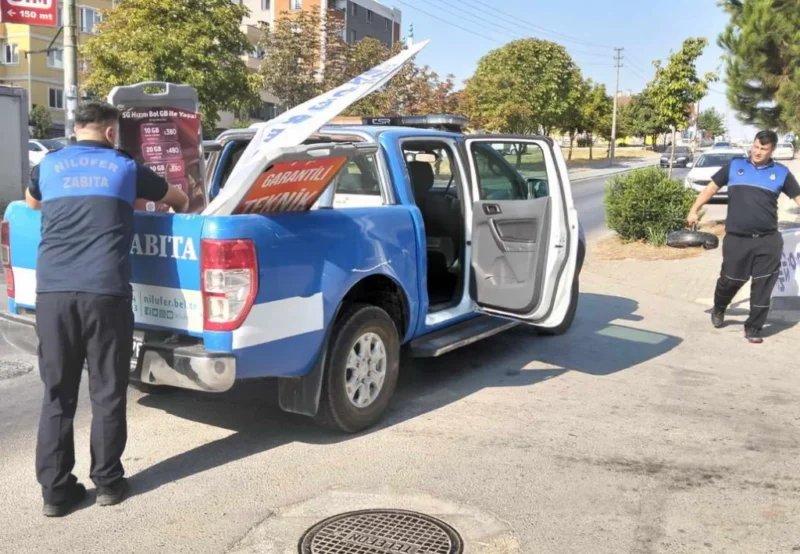 Nilüfer Belediyesi ekipleri, 11 mahallede yaptığı denetimlerde kaldırımları ve yaya