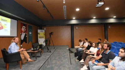 Osmangazi Belediyesi’nin medya alanına ilgi duyan gençlerin bilgi ve becerilerini