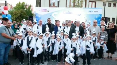 Osmangazi Belediyesi tarafından düzenlenen sünnet şöleninde, 40 mahalleden 200 çocuk