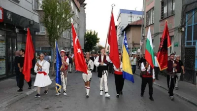 Bursa’da Balkan kültürünü buluşturan 20. Osmangazi Belediyesi Uluslararası NAKEM Balkan