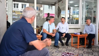 Her fırsatta vatandaşla buluşan Yıldırım Belediye Başkanı Oktay Yılmaz, mahalle
