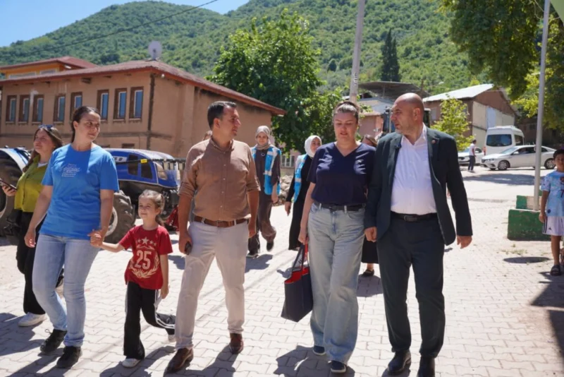 Orhangazi Belediyesi’nin vatandaş odaklı hizmet anlayışını mahallelere taşıyan Büyük Aile