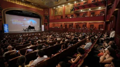 Dünya çapındaki seçkin sanatçıları İstanbullularla buluşturan İstanbul Uluslararası Oda Müziği