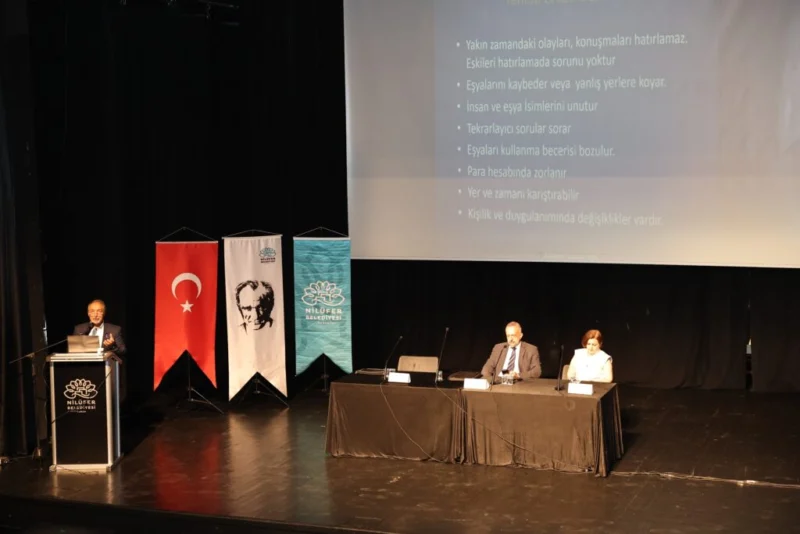 Nilüfer Belediyesi, 21 Eylül Dünya Alzheimer Günü kapsamında düzenlediği seminerle