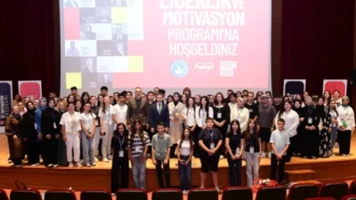 Kestel Belediyesi’nin gençlere yönelik hayata geçirdiği Liderlik ve Motivasyon Programı,