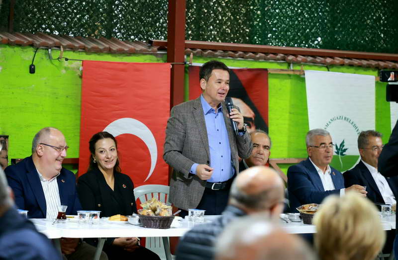 Göreve başladığı günden bu yana Osmangazi’nin mahallelerini karış karış gezerek