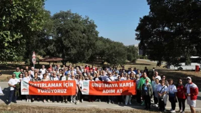 Nilüfer Belediyesi, Dünya Alzheimer Ayı etkinlikleri kapsamında toplumsal farkındalık oluşturmak