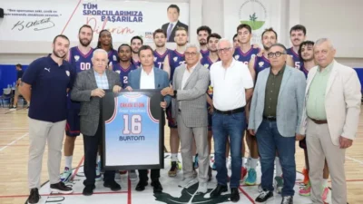 Osmangazi Belediyesi’nin ev sahipliğinde düzenlenen 18. Final Basketbol Turnuvası, Dikkaldırım