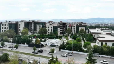 Bursa Teknik Üniversitesi (BTÜ), özel gereksinimli bireylerin şehir yaşamında daha