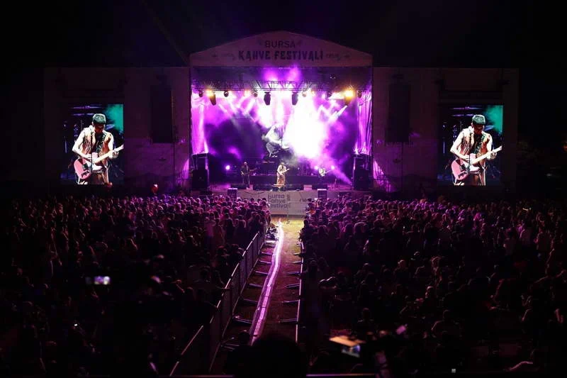 Osmangazi Belediyespor Kulübü’nün katkılarıyla düzenlenen Bursa Kahve Festivali, kahve ve