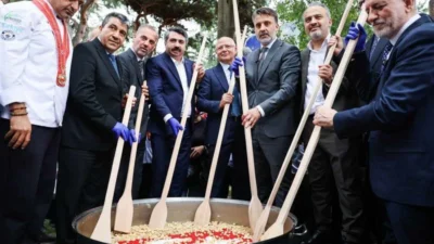 Bursa Büyükşehir Belediyesi’nin bu yıl ‘Fetheden Lezzetler’ temasıyla düzenlediği Uluslararası