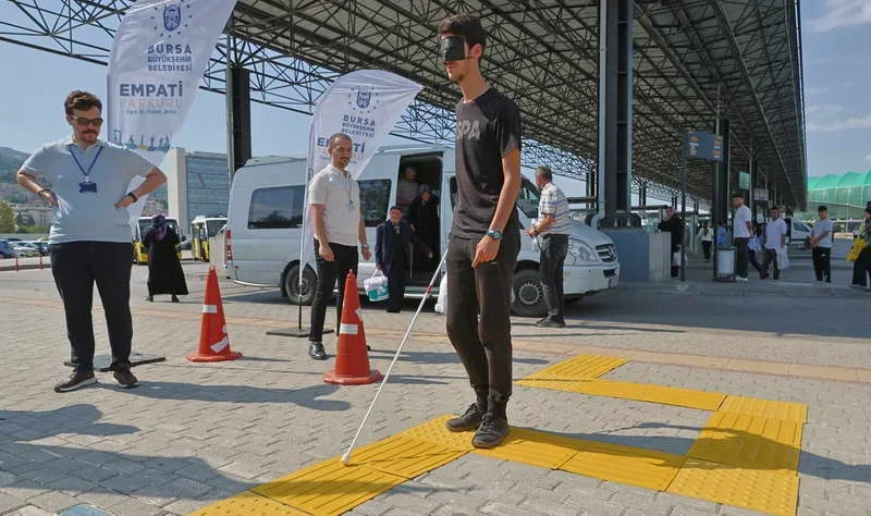 Bursa Büyükşehir Belediyesi, özel gereksinimli bireylerin toplumsal yaşama eşit ve