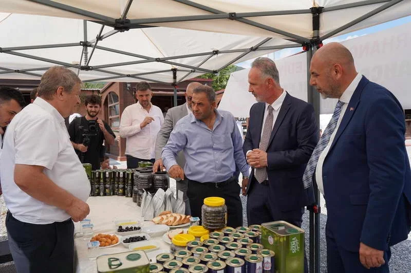 Orhangazi’nin coğrafi işaretli ve dünyaca ünlü lezzeti Gedelek turşusunu geleneksel