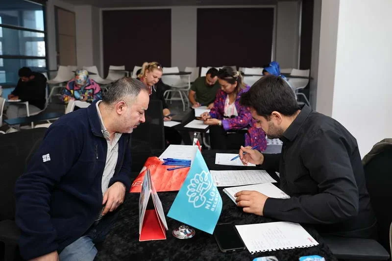 Nilüfer Belediyesi, iş arayanlar ile iş verenleri buluşturduğu toplu iş