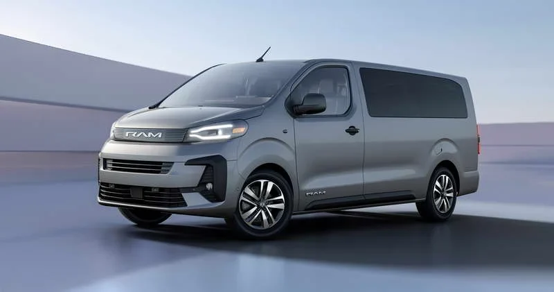 Türkiye’de Tofaş’ın Bursa Fabrikası’nda FIAT Scudo, Opel Vivaro, PEUGEOT Expert