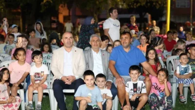 Osmangazi Belediyesi’nin yaz akşamlarını çocuklar için eğlenceye dönüştüren “Osmangazi’de Yaz