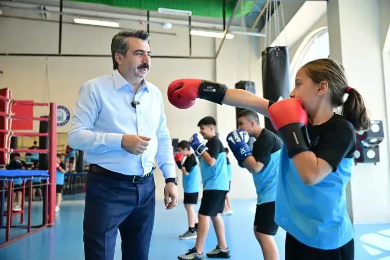 Yıldırım Belediyesi’nin çocukların okul dışında kalan zamanlarını verimli bir şekilde