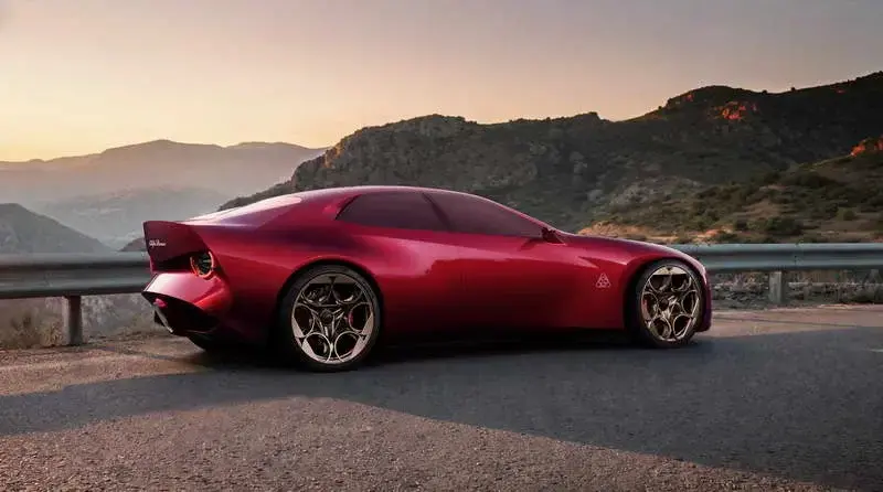 İtalyan tutkusunun yeni manifestosu: Alfa Romeo Cuorerosso dünya prömiyerini gerçekleştirdi!