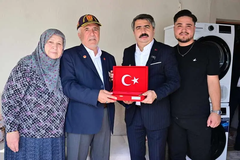 İlçede yaşayan vatandaşlarla bir araya gelmeye özen gösteren Yıldırım Belediye