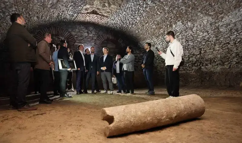 Bursa Büyükşehir Belediyesi Başkan Vekili Şahin Biba, Tophane’deki Bizans galerilerinde