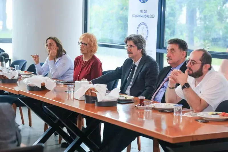 Bursa Uludağ Üniversitesi (BUÜ) Rektörü Prof. Dr. Ferudun Yılmaz, toplam