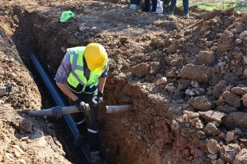 Bursa Büyükşehir Belediyesi tarafından Yenişehir’in Alaylı Mahallesi’nde yürütülen Alaylı Sulama
