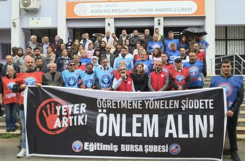 Eğitim-İş Bursa Şube Sekreteri Engin Yurdakul, “Öğretmene saldıran kişi yargı
