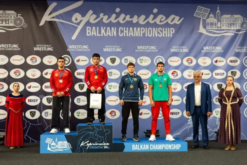 Yıldırım Belediyespor Kulübü’nün genç güreşçileri, Hırvatistan’da düzenlenen U17 Balkan Güreş