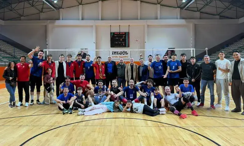 İnegöl Belediyespor Erkek Voleybol Takımı, Uzman Posta Erkekler Voleybol 2.