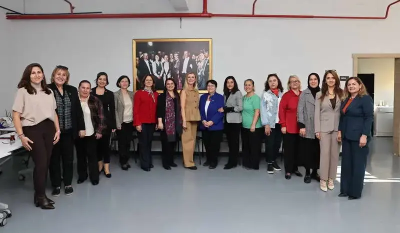 Nilüfer’de 26 Ekim Kadın Muhtarlar Günü dolayısıyla düzenlenen etkinlikte kadın