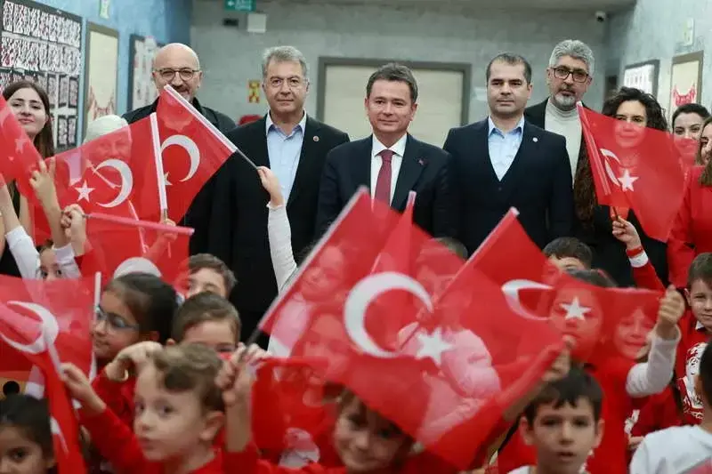 Cumhuriyet’in kuruluşunun 103’üncü yıl dönümü, Osmangazi Belediyesi bünyesinde hizmet veren