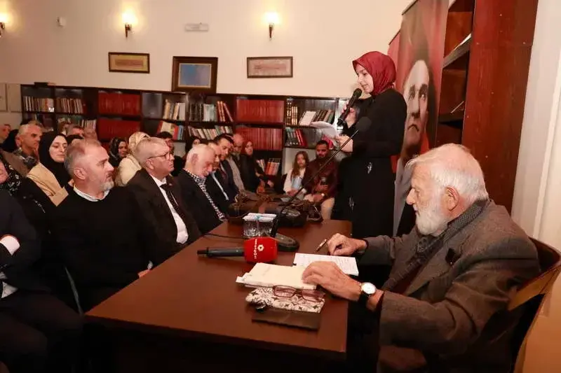 Osmangazi Belediyesi, Türk edebiyatının önemli isimlerinden Yahya Kemal Beyatlı’nın fikir