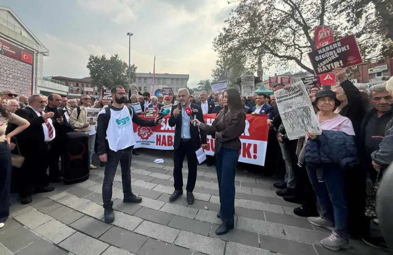 Türkiye genelinde basın meslek örgütlerinin çağrısıyla eş zamanlı düzenlenen eylemler