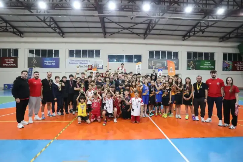 İnegöl Belediyesi tarafından düzenlenen ve 42 takım ile toplam 210