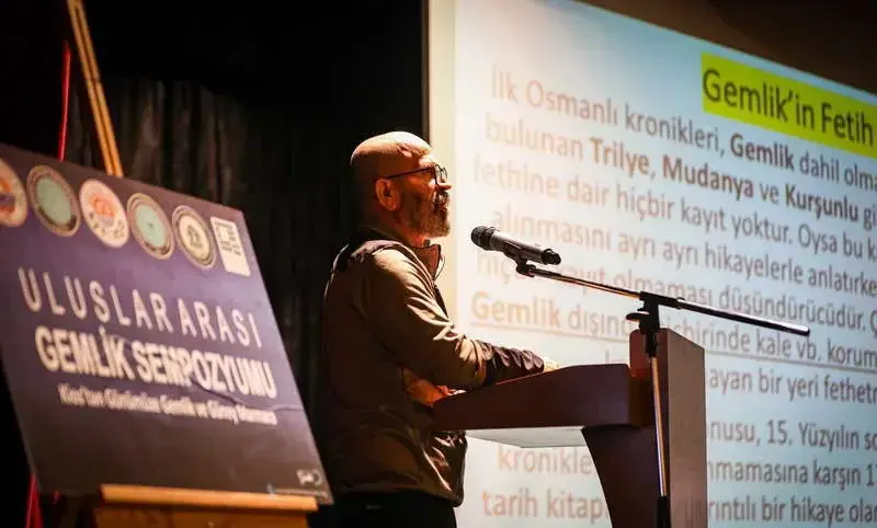 Gemlik’te “Kios’tan Günümüze Gemlik ve Güney Marmara” başlığıyla düzenlenen Uluslararası